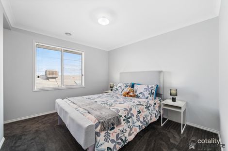Property photo of 12 Cobham Rise Maddingley VIC 3340