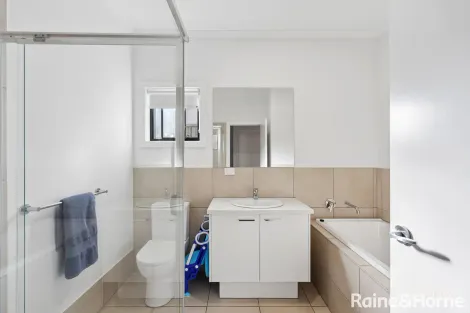Property photo of 11 Emerald Way Mount Barker SA 5251