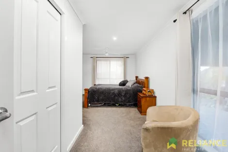 Property photo of 6 Corr Grove Melton VIC 3337