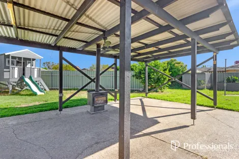 Property photo of 57 Geneva Crescent Lake Albert NSW 2650