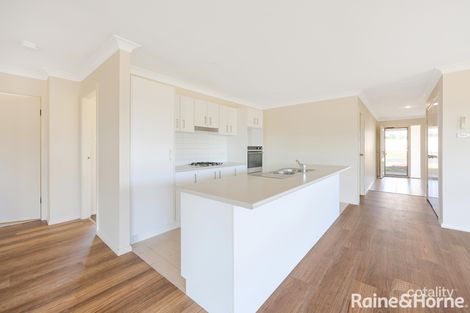 Property photo of 43 Flemming Crescent West Tamworth NSW 2340