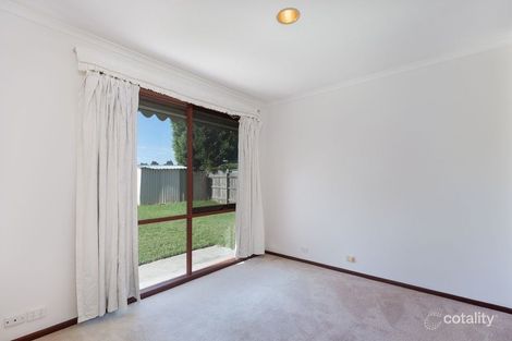 Property photo of 33 Fernlea Avenue Rowville VIC 3178