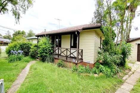 Property photo of 24 Mariana Crescent Lethbridge Park NSW 2770