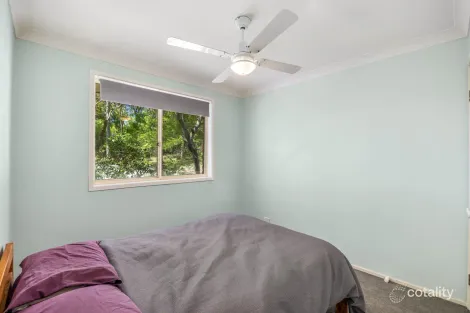 Property photo of 32 Endeavour Close Woodrising NSW 2284