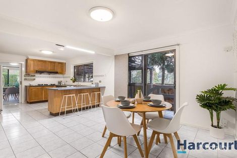 Property photo of 6 The Grange Wantirna VIC 3152