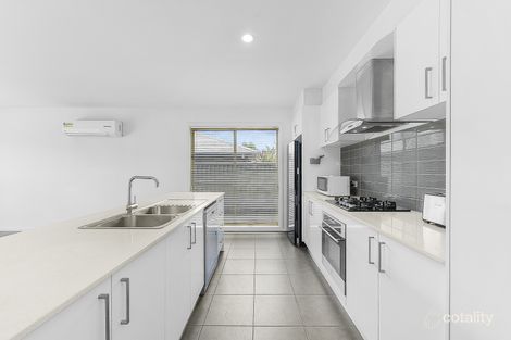 Property photo of 49 Artfield Street Cranbourne East VIC 3977