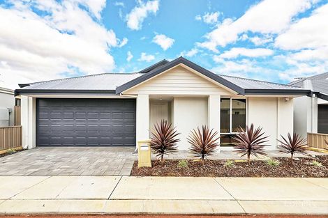 12 Vigneta Pl, Kelmscott, WA 6111