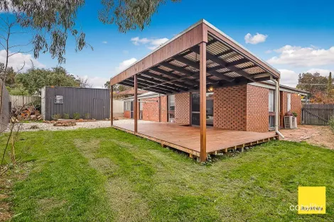 Property photo of 11 Button Street Strathdale VIC 3550