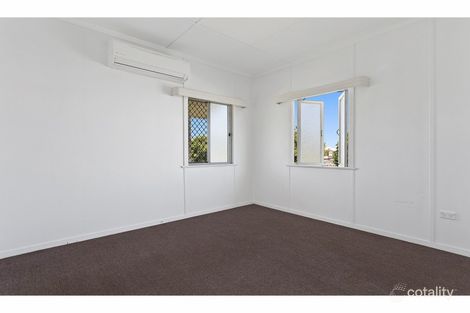 Property photo of 6 Thackeray Street Park Avenue QLD 4701