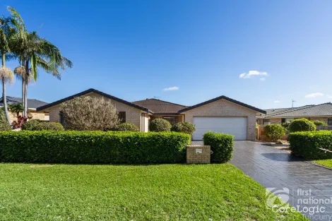 Property photo of 10 Asplenii Crescent Tuncurry NSW 2428