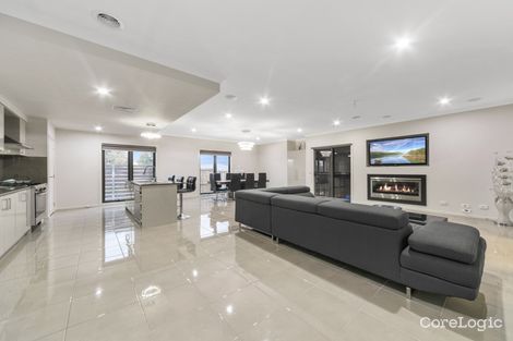 Property photo of 43 Como Parade Clyde North VIC 3978