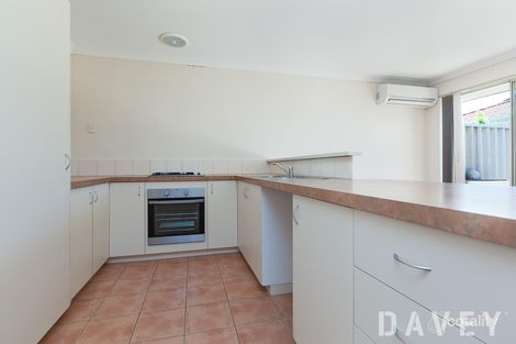 Property photo of 2/5 Yarra Court Carramar WA 6031
