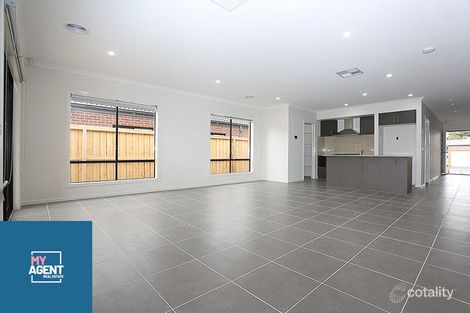 Property photo of 11 Licodia Parade Mernda VIC 3754