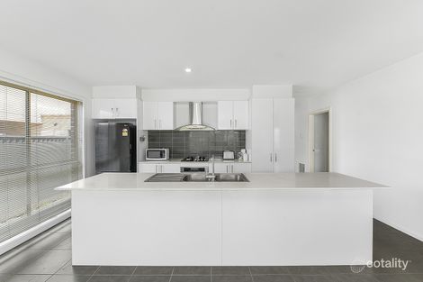 Property photo of 49 Artfield Street Cranbourne East VIC 3977