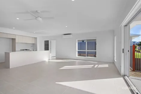 Property photo of 5 Brush Cherry Boulevard Thrumster NSW 2444