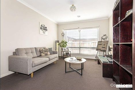 Property photo of 17 Bodram Place South Morang VIC 3752