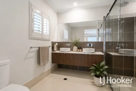 Property photo of 169 McKinnon Drive Yarrabilba QLD 4207