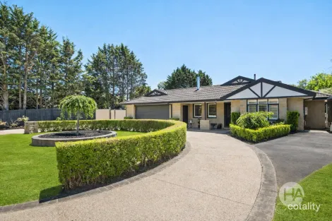 Property photo of 2 Shiraz Close Mount Martha VIC 3934