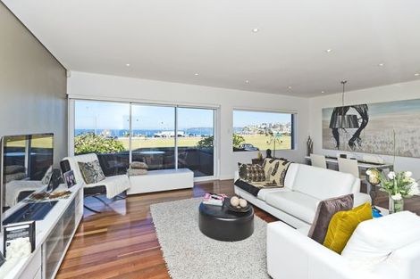 Property photo of 8 Bar Beach Avenue Bar Beach NSW 2300