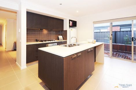 Property photo of 5 Sincere Drive Point Cook VIC 3030