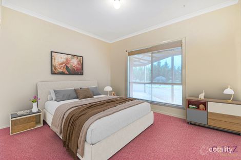 Property photo of 33 Bryant Court Ballan VIC 3342