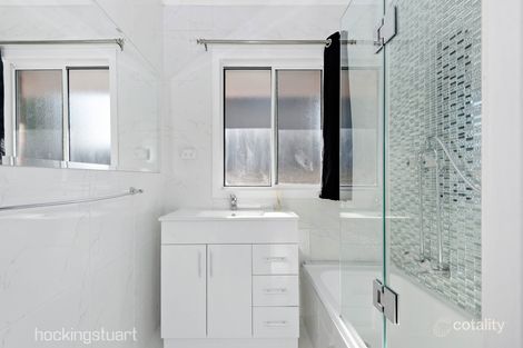 Property photo of 21 Pine Street Frankston North VIC 3200