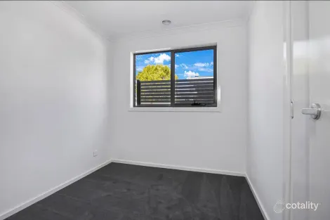 Property photo of 1/121 Sobraon Street Shepparton VIC 3630