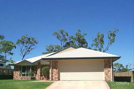 77 Rosewood Dr, Norman Gardens, QLD 4701