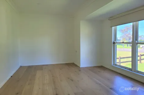 Property photo of 31 White Avenue Singleton Heights NSW 2330