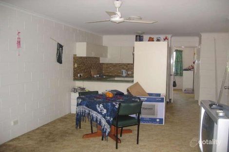 Property photo of 18/439-443 Severin Street Manunda QLD 4870