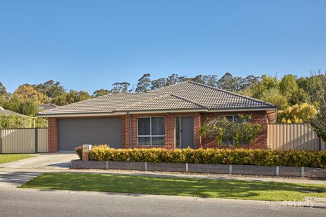 29 Valleyview Gr, Drouin, VIC 3818
