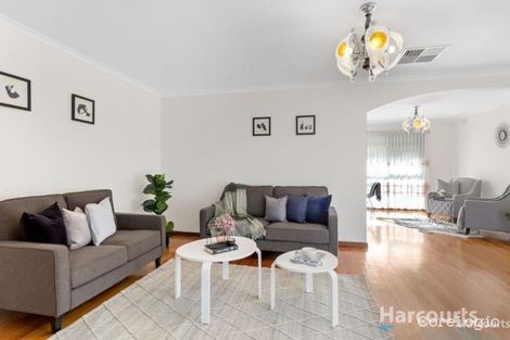 Property photo of 12 Mayfield Drive Mill Park VIC 3082