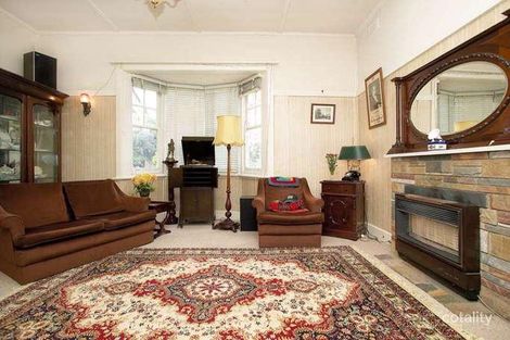 Property photo of 7 Narbethong Road Murrumbeena VIC 3163