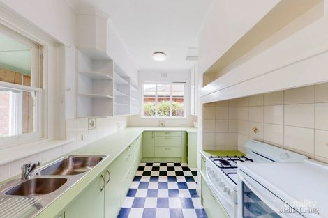 Property photo of 29 Peterleigh Grove Essendon VIC 3040