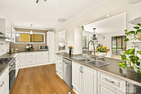 Property photo of 35 Lewana Street Mansfield QLD 4122