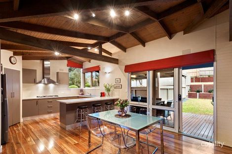 Property photo of 11 Jinkana Grove Eltham VIC 3095