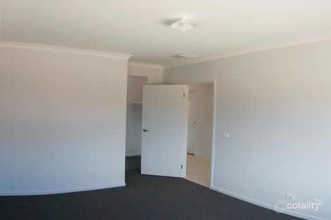 Property photo of 21 Allunga Way Werribee VIC 3030
