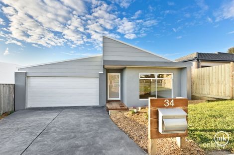 Property photo of 34 Merredin Circuit Doreen VIC 3754