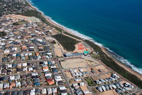 Property photo of 8 Pavetta Approach Halls Head WA 6210