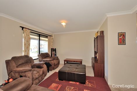 Property photo of 2 Skipjack Way Warnbro WA 6169