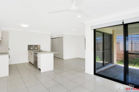 Property photo of 20 Milbrook Crescent Pimpama QLD 4209