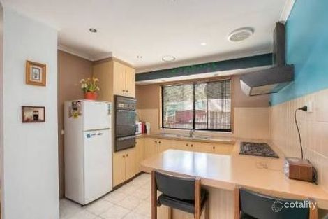 Property photo of 10 Arleon Crescent Cranbourne VIC 3977