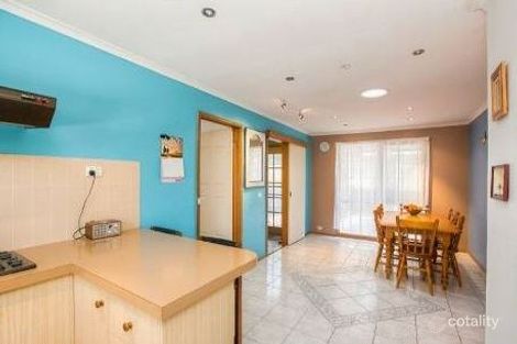 Property photo of 10 Arleon Crescent Cranbourne VIC 3977