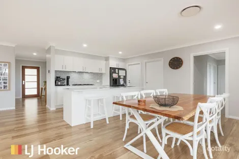 Property photo of 14 Angus Place Calala NSW 2340