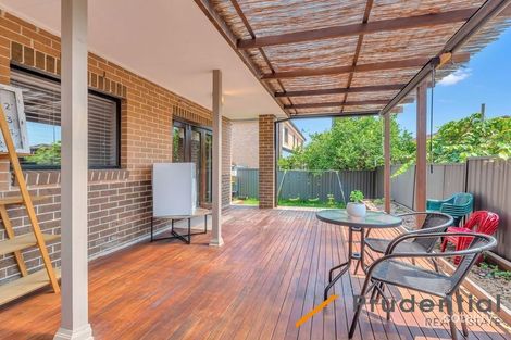 Property photo of 3/22-24 Chrysanthemum Avenue Lurnea NSW 2170