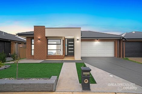 66 Gilfillan Cct, Thornhill Park, VIC 3335