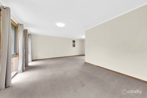 Property photo of 5 Blueberry Close Cranbourne North VIC 3977