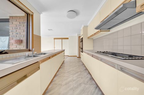 Property photo of 5 Blueberry Close Cranbourne North VIC 3977