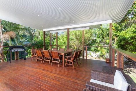 87 Nursery Rd, Holland Park West, QLD 4121