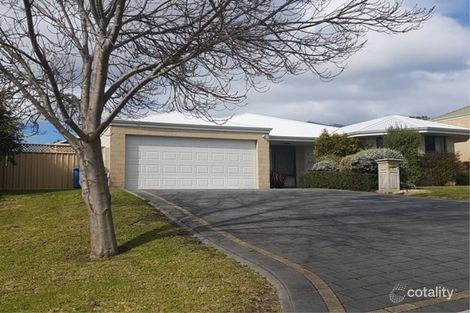 Property photo of 4 Ashkey Boulevard Yakamia WA 6330